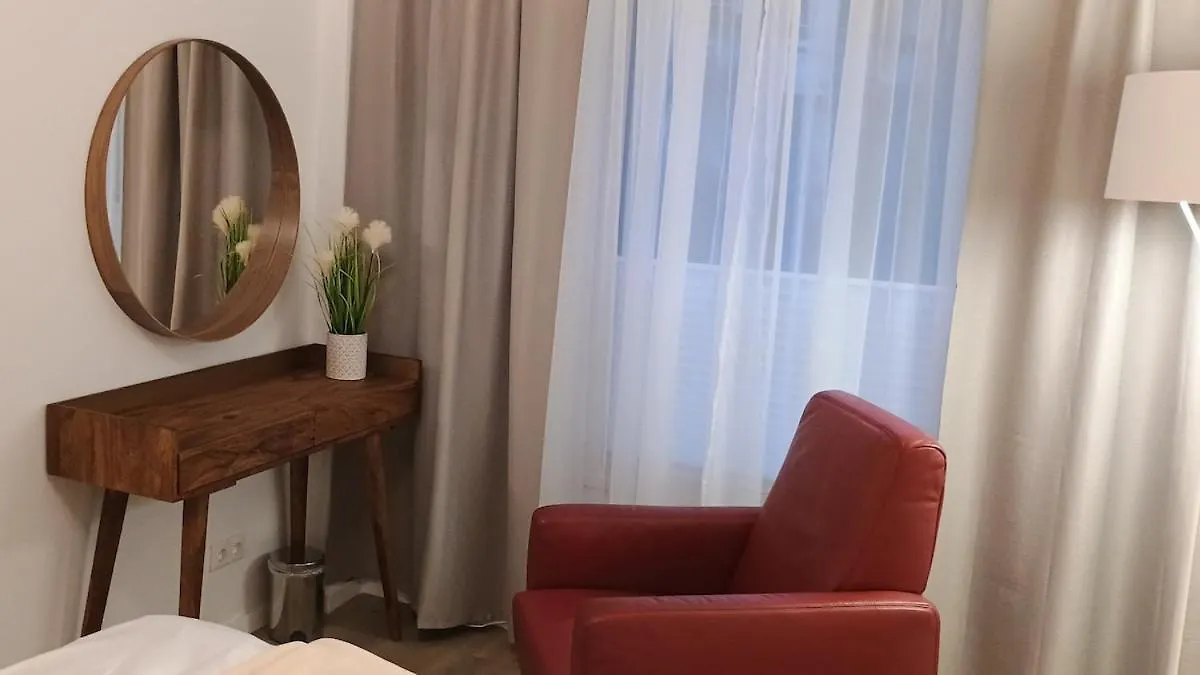 2-Room Apartment With Balcony View Of Aussenalster Hamburgo Alemania
